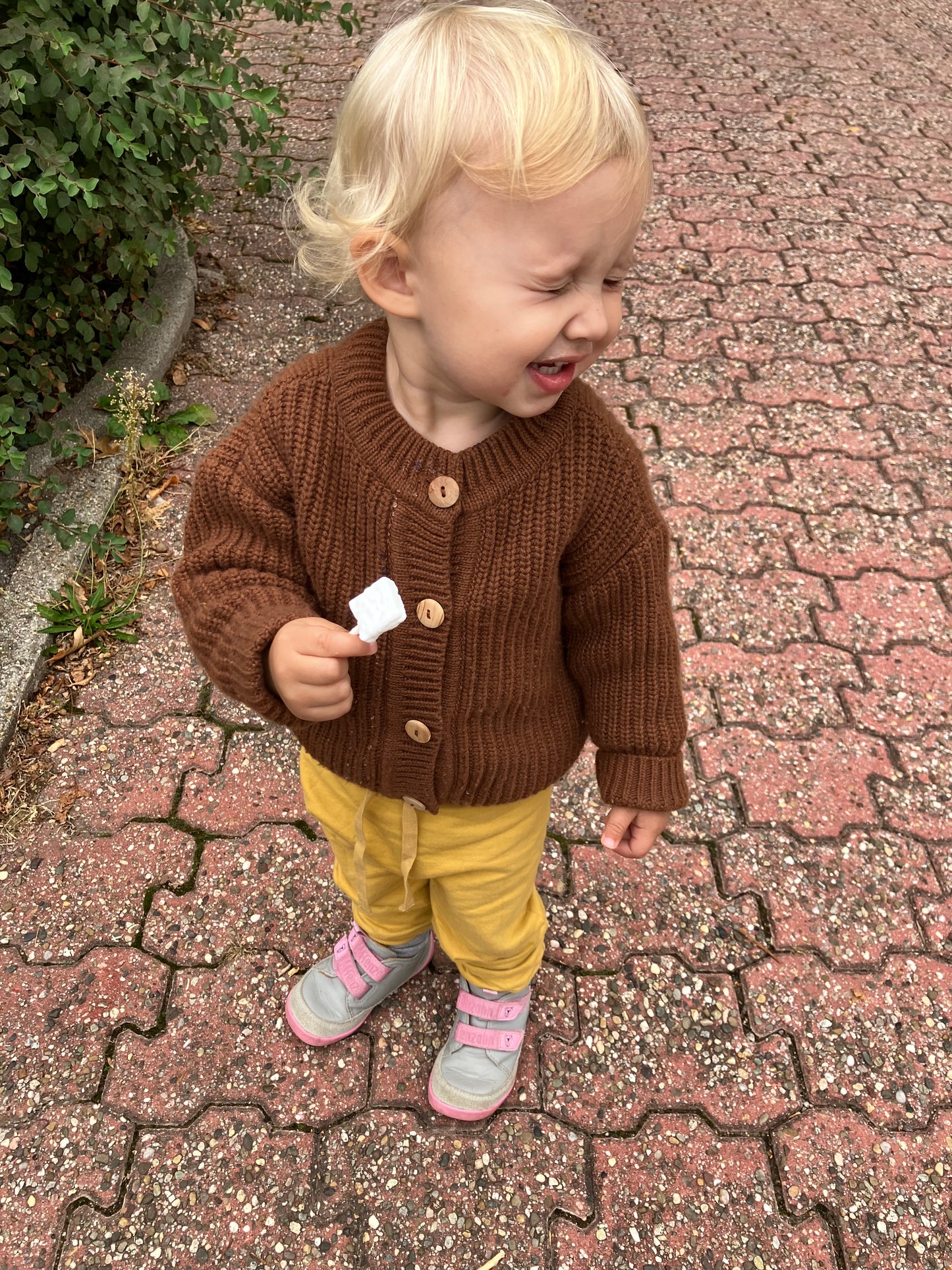 Strickjacke mit Knopfleiste