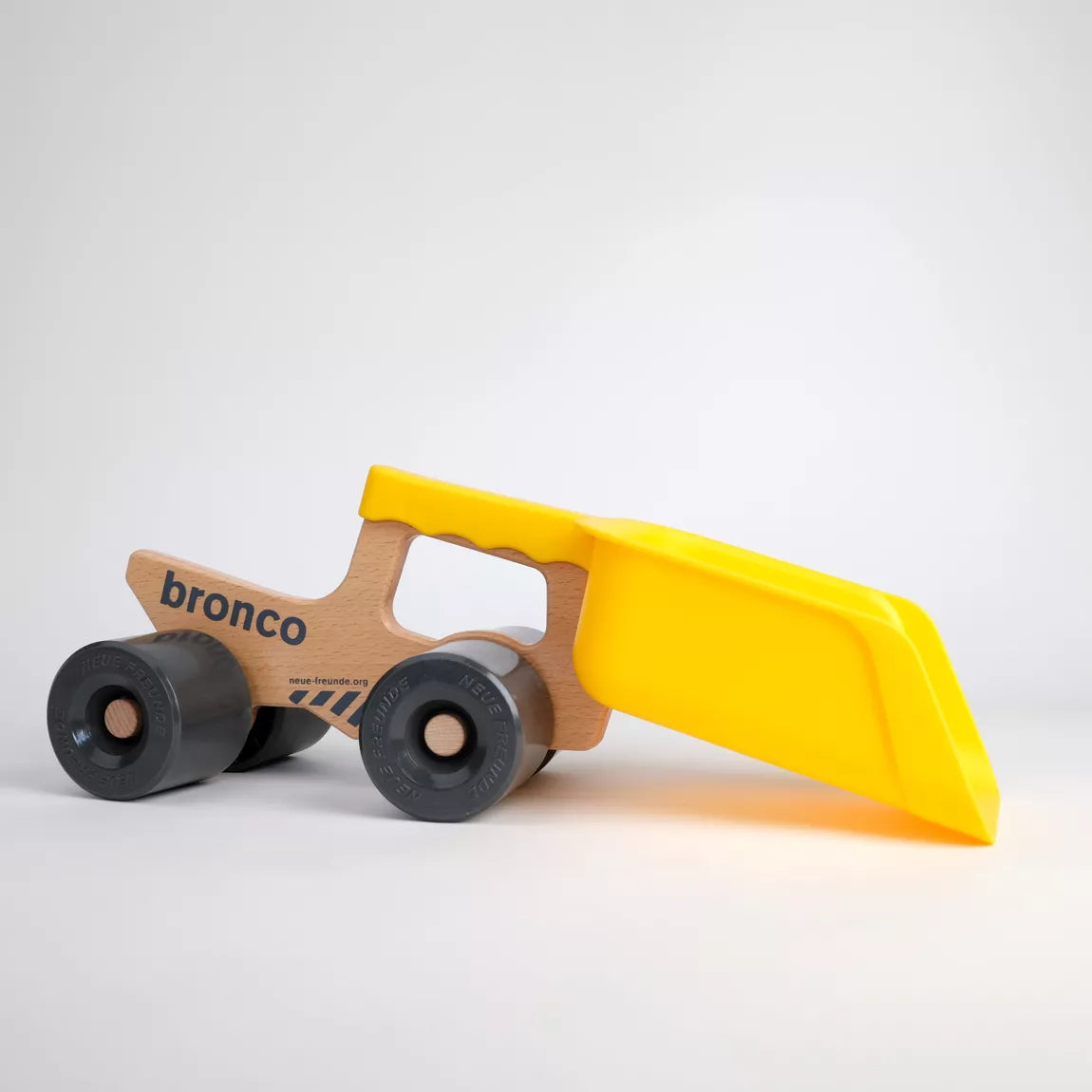 Bronco - Schaufeltruck mit Schaufel