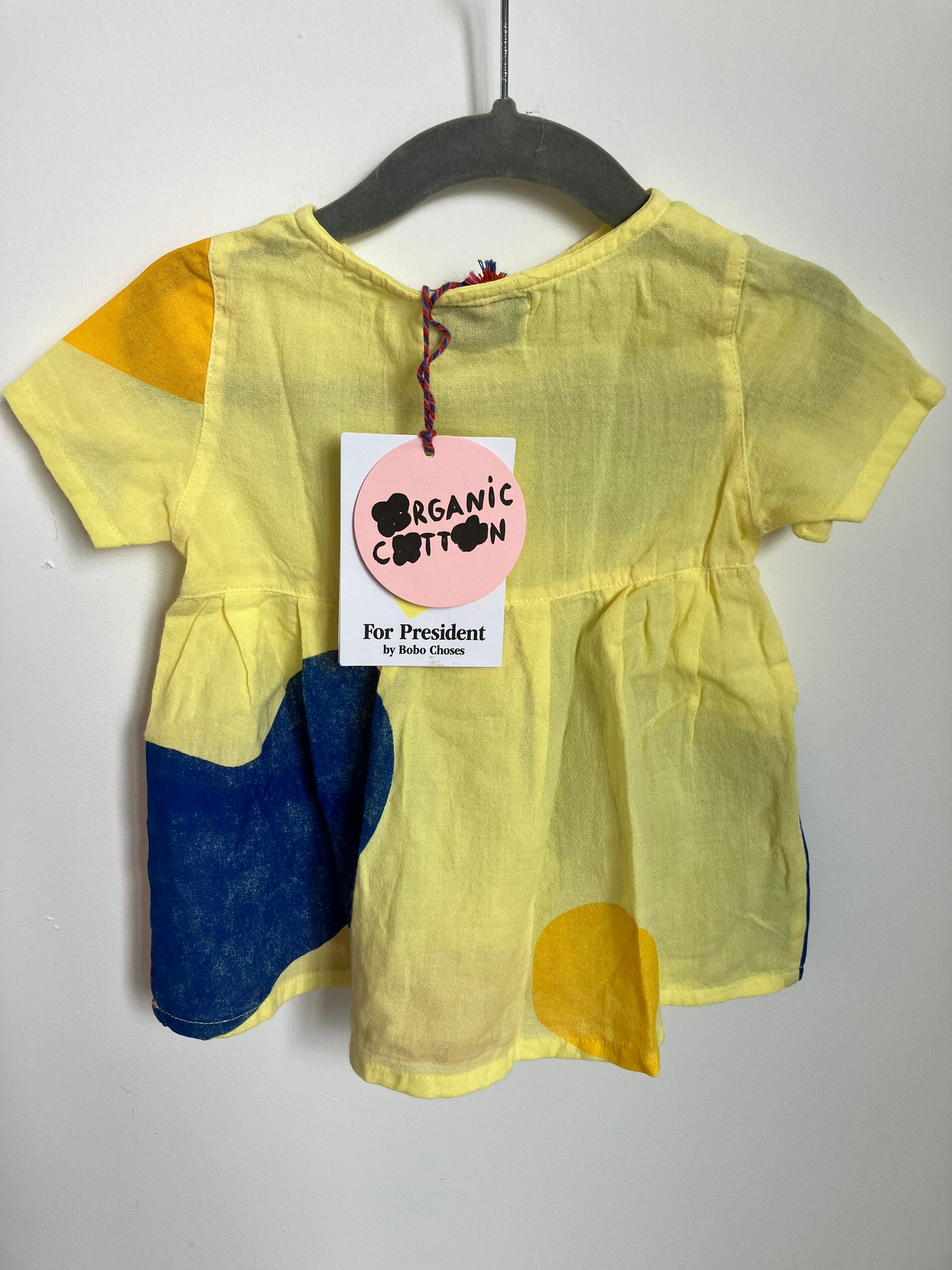 Kleid in gelb 62/68